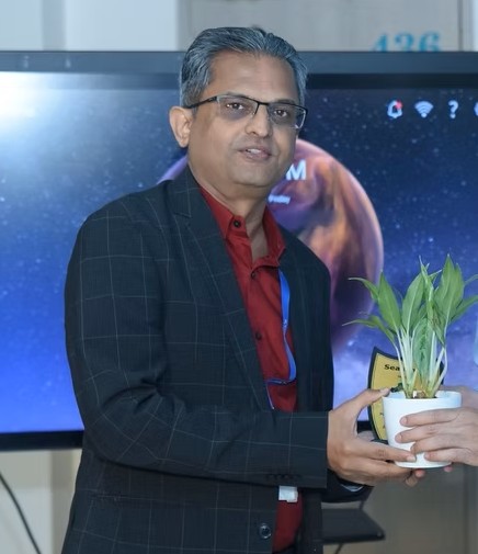 Dr. Ravi Shankar
